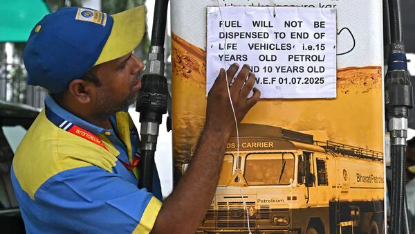 The Delhi government has ordered ban 0n vehicles over ten years old and petrol vehicles over fifteen years old