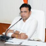 రైతుల దీక్షకు సంఘీభావం పేరిట రాజకీయమా?