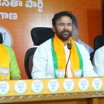 హామీల అమలుపై మాట్లాడే ధైర్యం లేదు