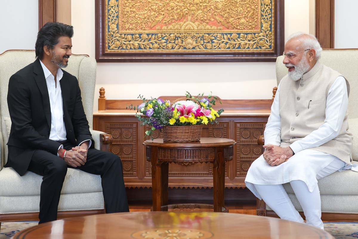 ప్రధాని మోదీతో తమిళనాడు సీఎం విజయ్ భేటీ