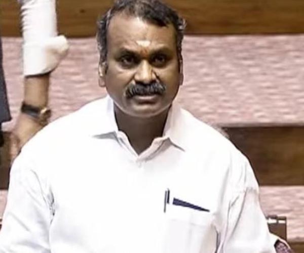 మంత్రి పదవికి మురుగన్ రాజీనామా