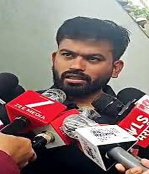 దేశంలో నియంతృత్వ ధోరణి